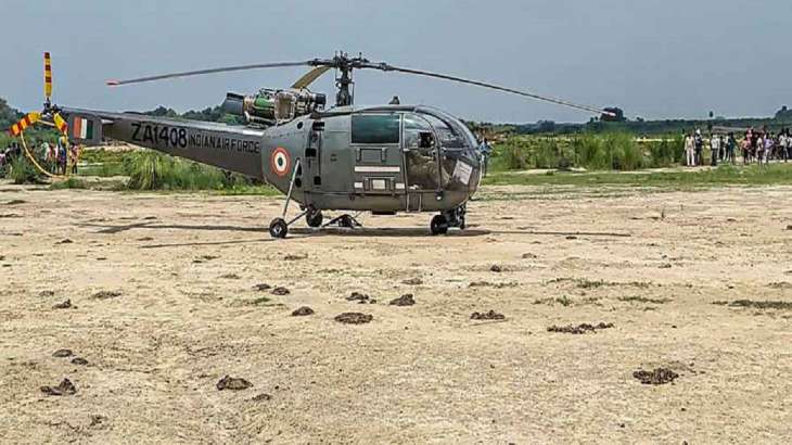 अरुणाचल प्रदेश में भारतीय सेना का हेलीकॉप्टर क्रैश; पायलट की मौत