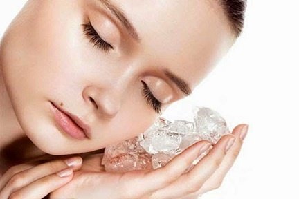 Ice Cubes On Face – 9 Amazing Beauty Benefits - Khushi Hamesha