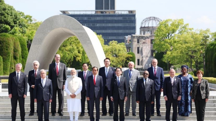 PM नरेंद्र मोदी ने दुनिया के नेताओं के साथ हिरोशिमा शांति स्मारक पर दी श्रद्धांजलि, देखें तस्वीरें