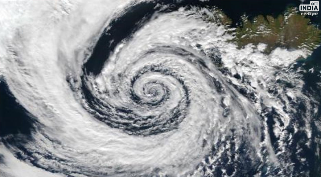 Cyclone Hamoon: कई राज्यों में मंडरा रहा है चक्रवाती तूफान हामून का खतरा, मौसम विभाग ने जारी की चेतावनी