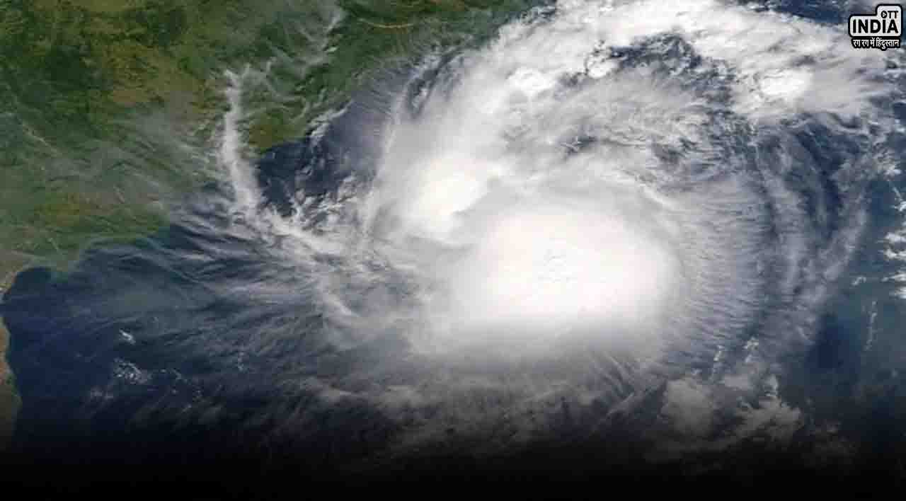 Cyclone Midhili: चक्रवाती तूफान ‘मिधिली’ का खतरा, कई राज्यों में भारी बारिश का रेड अलर्ट