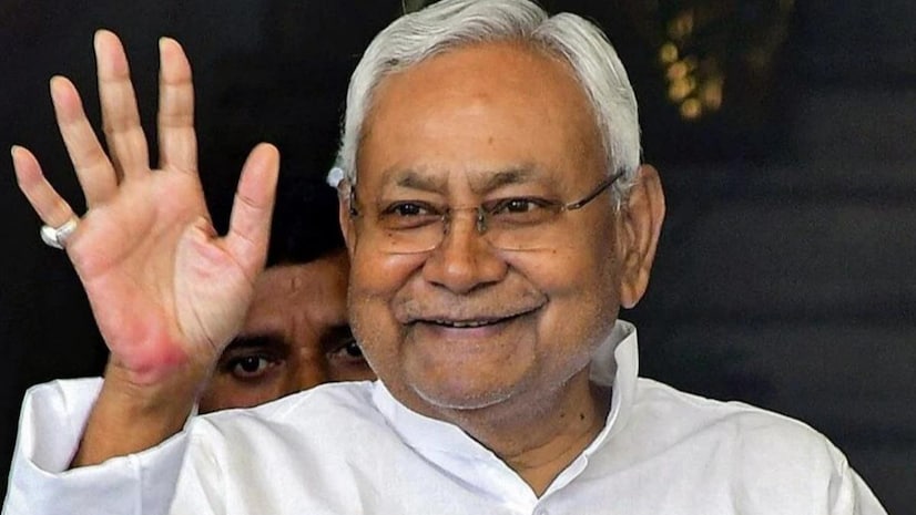 Bihar CM Nitish Kumar unfurls national tricolour on 75th Republic Day