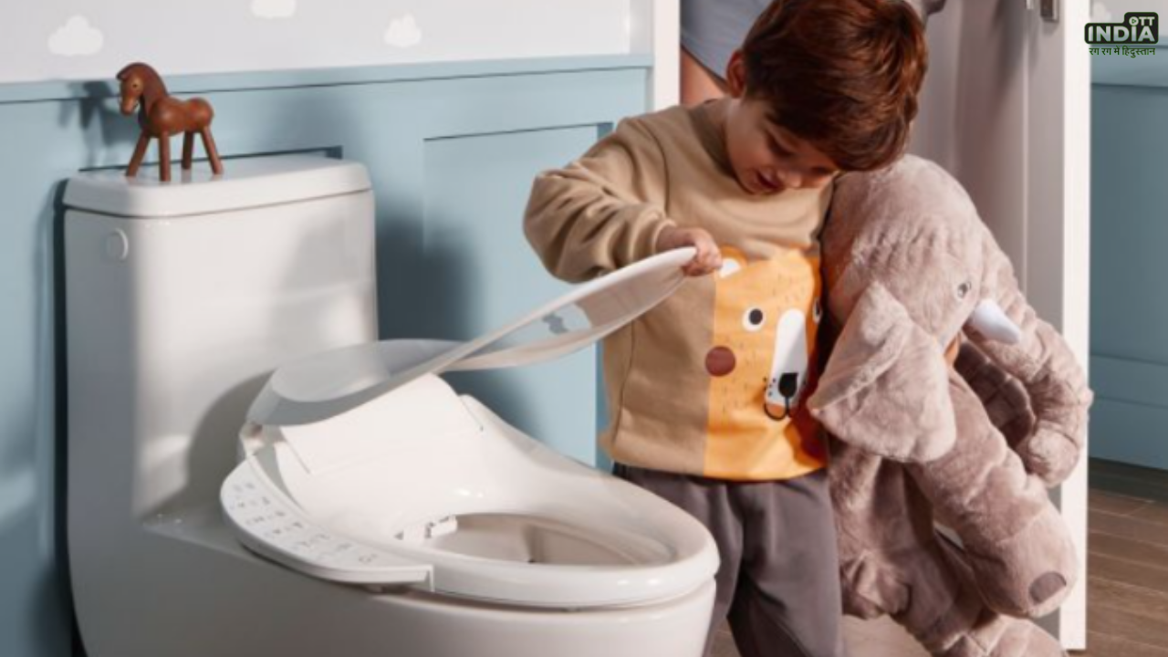 Smart Toilet Seat: अब बाथरूम में नहीं लेजाना पड़ेगा फ़ोन, ये टॉइलेट सीट करेगी आपका मनोरंजन