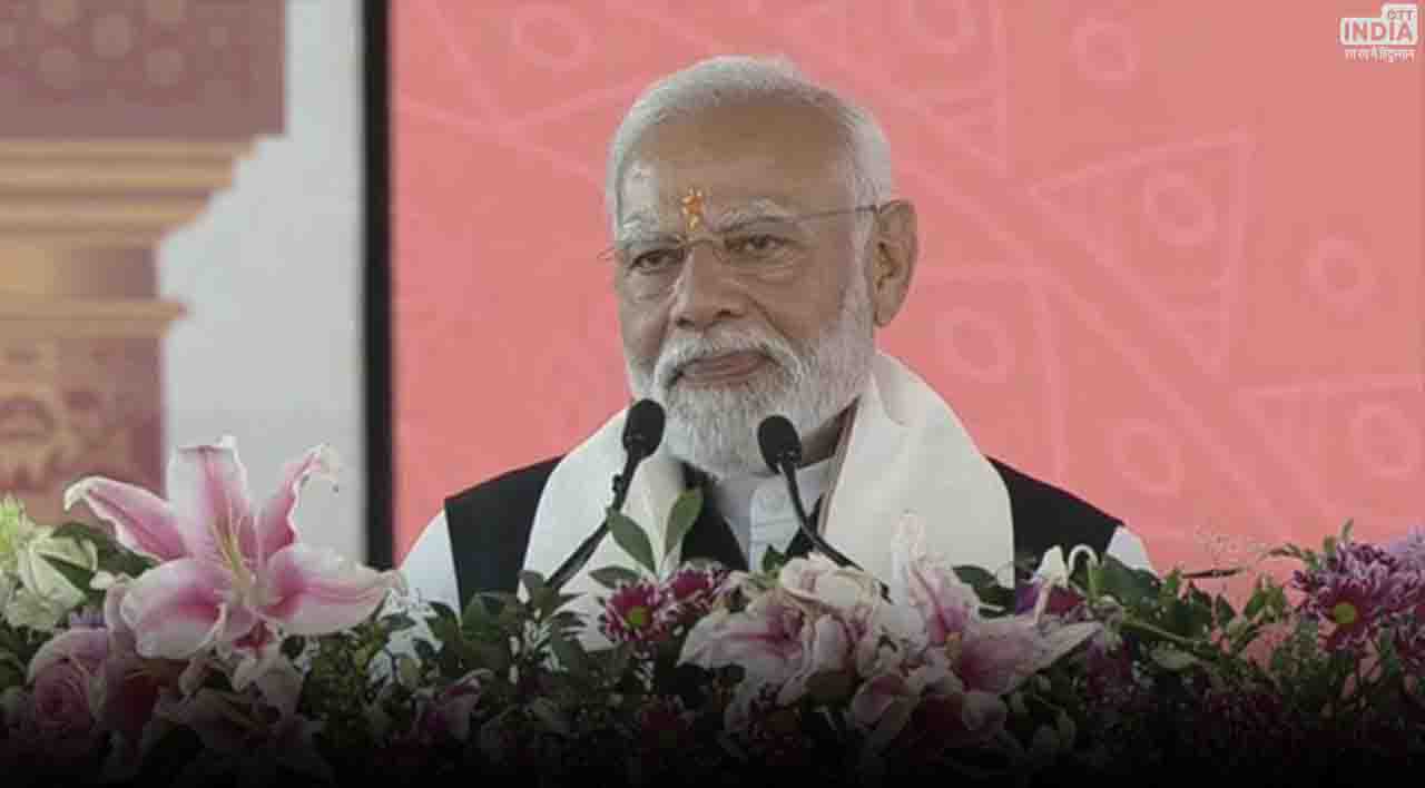 PM Modi in Gujarat: मेहसाणा में पीएम मोदी की जनसभा, कहा- मोदी की गारंटी’ देव सेवा और देश सेवा