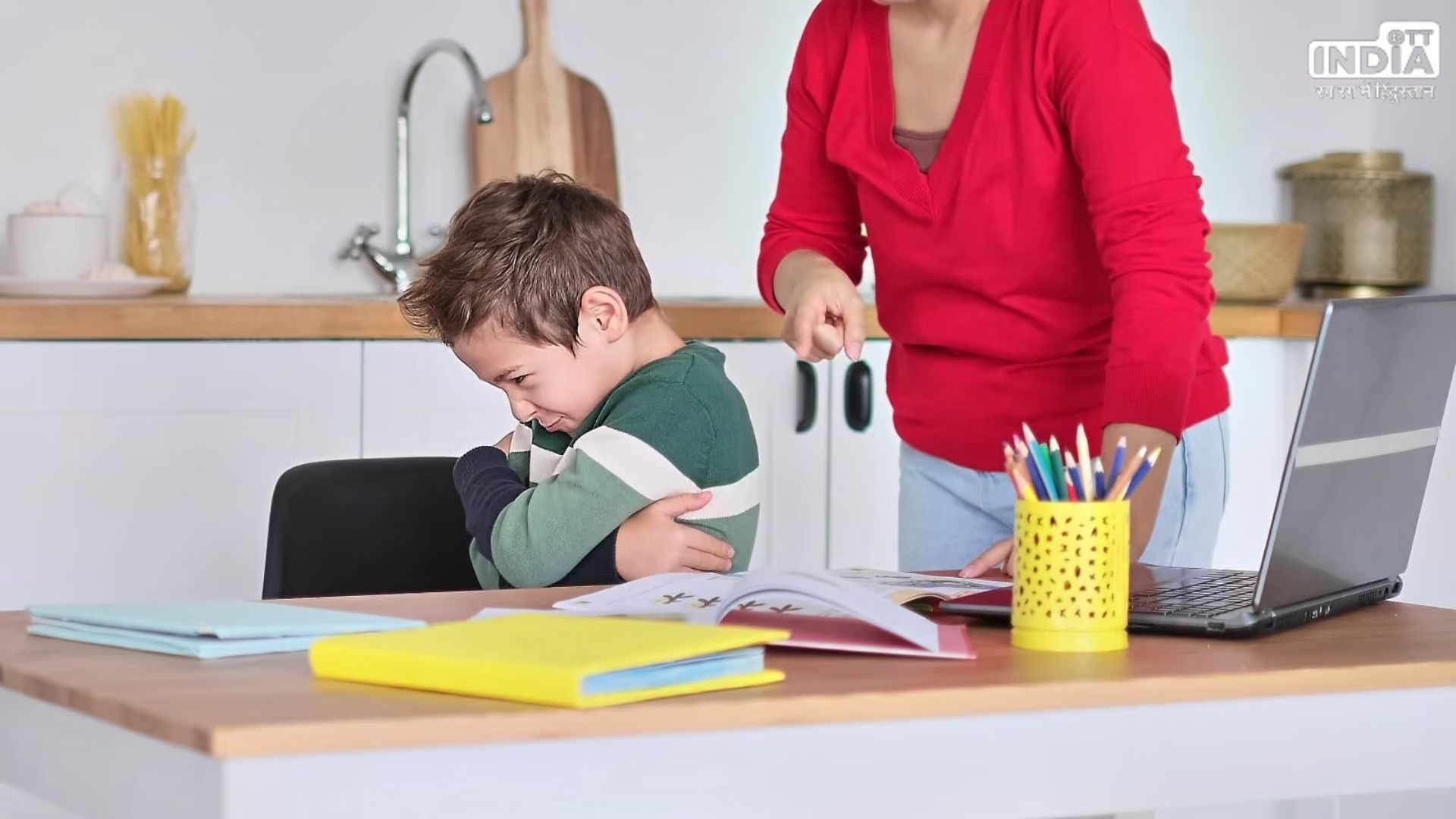 Parenting Tips: जिद्दी बच्चे को सुधारने के लिए बदले अपने तरीके, अपनाएं ये टिप्स