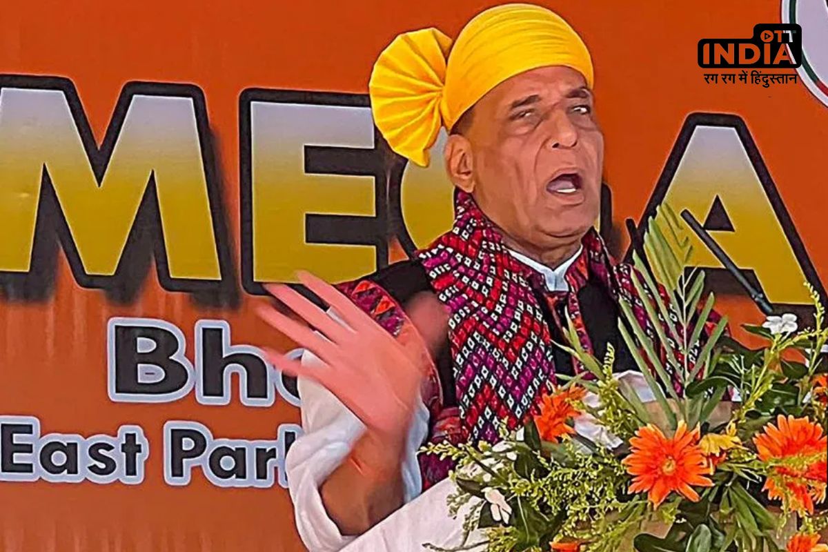 Rajnath Singh In Raipur: छत्तीसगढ़ में रक्षामंत्री ने कांग्रेस को ‘डायनासोर’ कहा, बोले – बच्चे पूछेंगे कौन कांग्रेस?