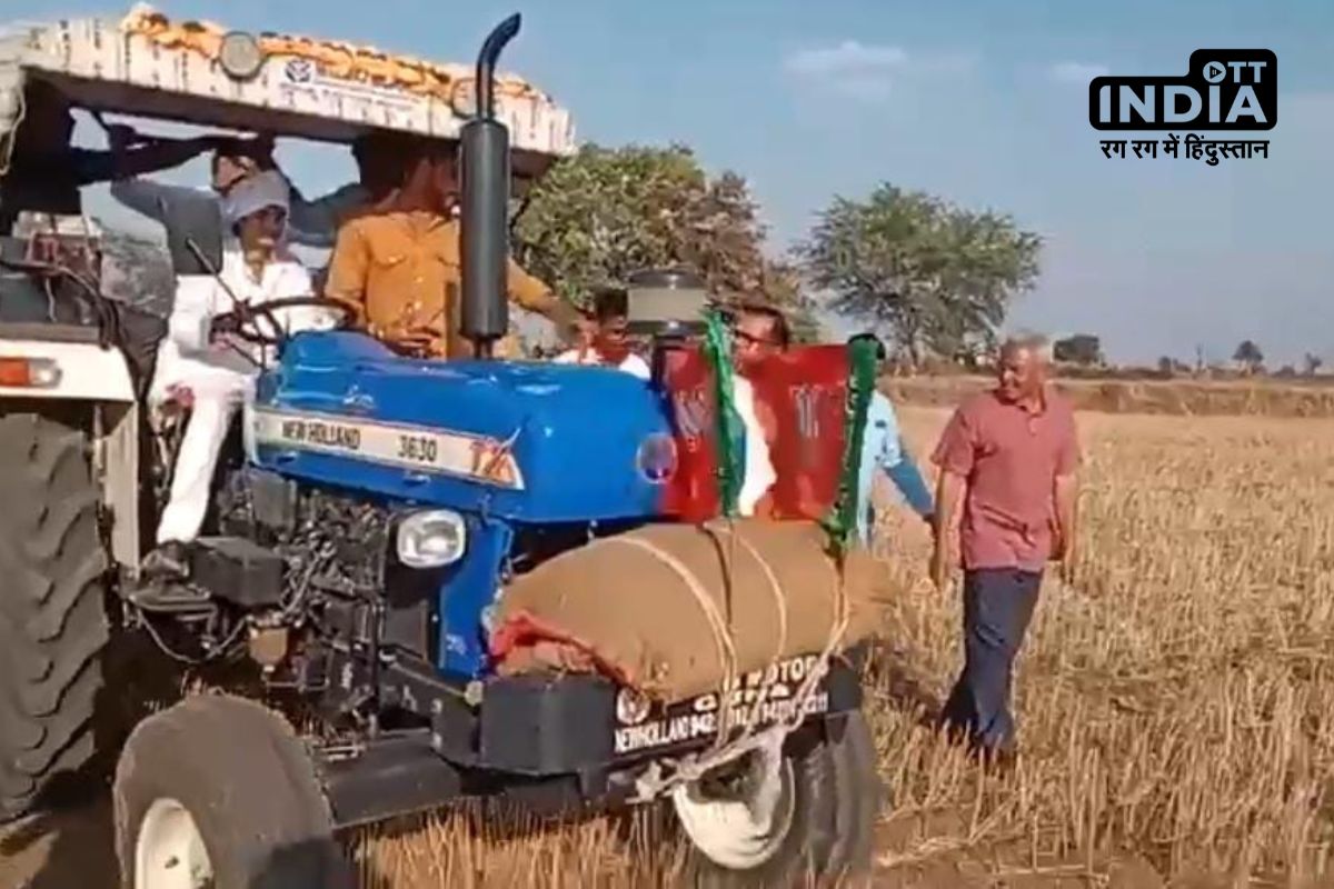 Lok Sabha Election 2024: बैलगाड़ी के बाद खेत में महाआर्यमन सिंधिया, सिर पर गमछा बांध चलाया ट्रैक्टर