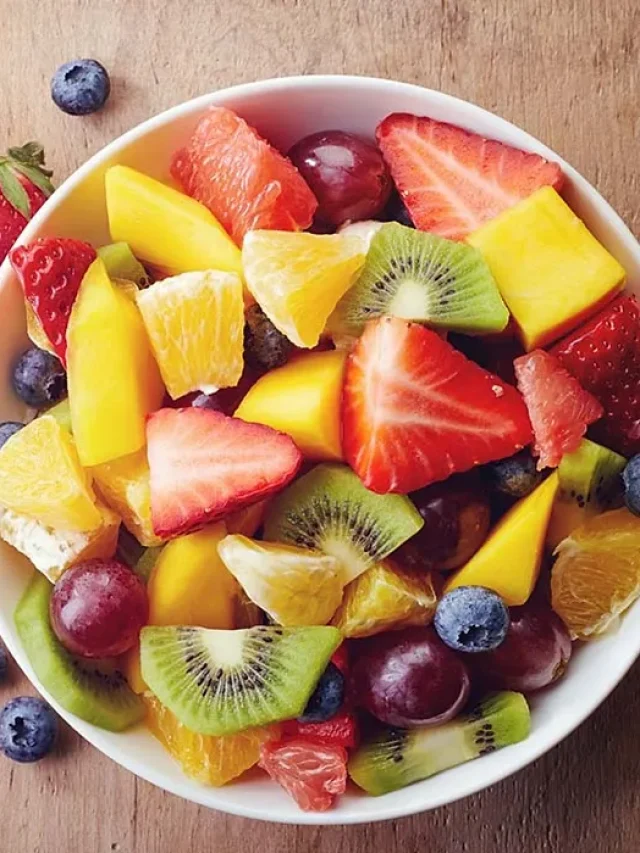 Fruits For Summer: गर्मी को मात देने और स्वस्थ रहने के लिए डाइट में शामिल करें ये 7 हाइड्रेटिंग फल